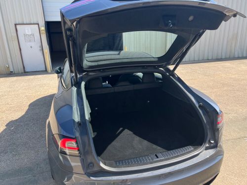 2023 tesla model s plaid