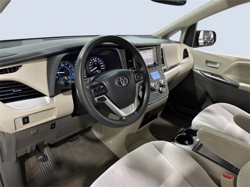 2018 Toyota Sienna L, US $22,881.00, image 7