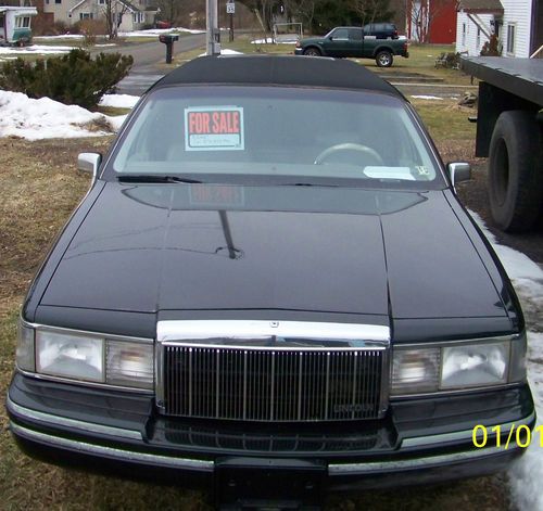 1992 lincoln town car limosine