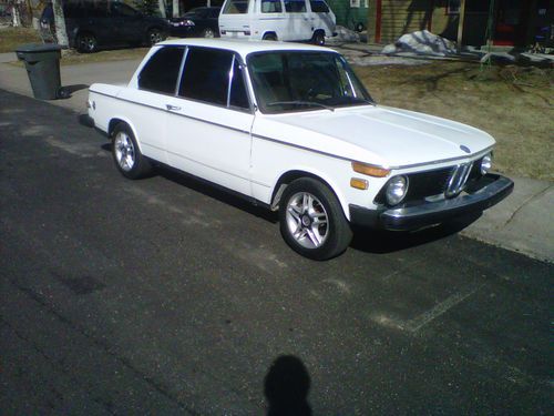 1975 bmw 2002 base coupe 2-door 2.0l