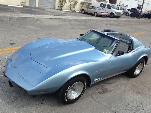 1977 chevrolet corvette super beautiful