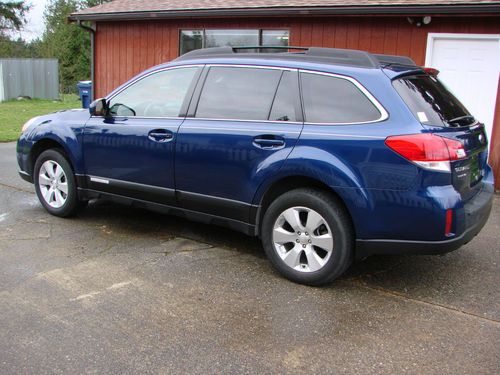 2010 subaru outback 3.6r limited, 1 owner, 39k mi, warranty!