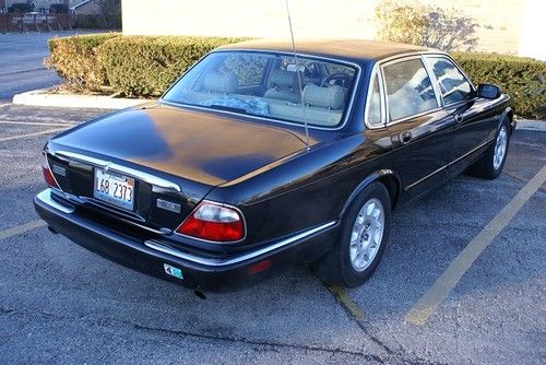 1998 jaguar xj8 base sedan 4-door 4.0l