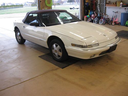 1990 buick reatta convertible