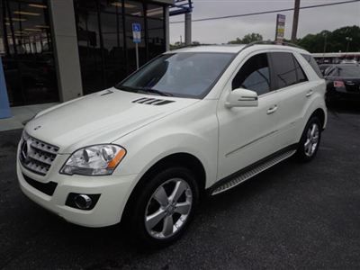 White on black ml350 with nav, back-up cam, and more