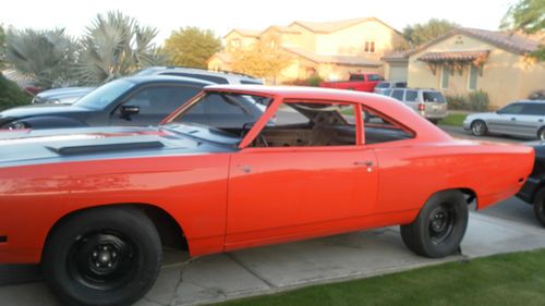 1969 roadrunner , 2 door coupe with pillars, hemi orange,