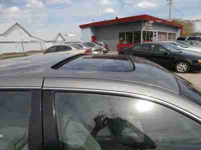 Ride and Drive Economical Low Reserve Low miles Automatic Front Wheel Drive, image 3