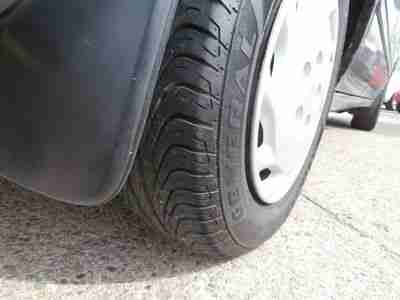 Ride and Drive Economical Low Reserve Low miles Automatic Front Wheel Drive, image 5