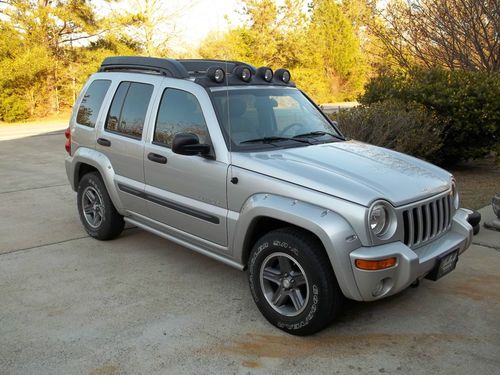 2004 jeep liberty renegade sport utility 4-door 3.7l 38000 miles