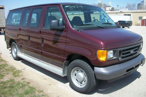 2006 ford e-150 cargo van with power lift - #8474