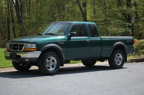 Ford ranger xlt 4.0 4wd in excellent condition inside and out