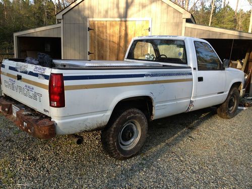 1991 chevrolet c2500 cheyenne standard cab pickup 2-door 5.7l