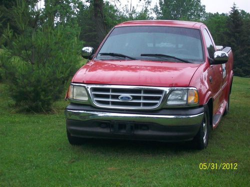 2002 ford f-150 xlt 4.6liter v-8 automatic reg cab 2wd convienence group