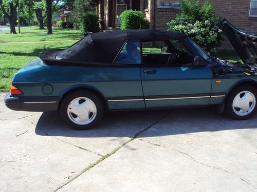 1994 saab 900 turbo convertible 2-door 2.1l