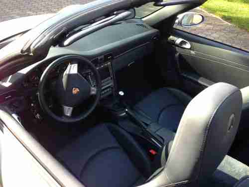 Porsche 911 Convertible 2008 Cabriolet Manual 9k miles Silver/Navy, image 8