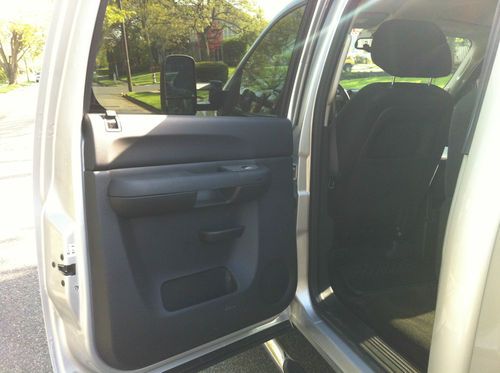 2011 Chevrolet Silverado 2500 HD LT Crew Cab Pickup 4-Door 6.0. LITER 4WD, image 12
