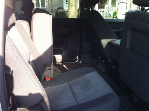 2011 Chevrolet Silverado 2500 HD LT Crew Cab Pickup 4-Door 6.0. LITER 4WD, image 16