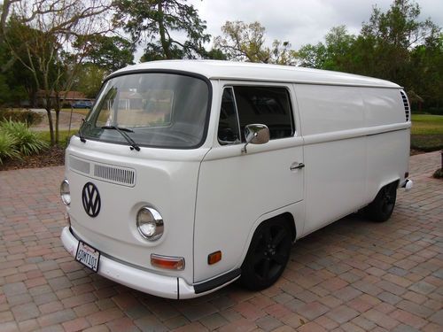 1971 vw panel, 100% rust free california bus, camper interior