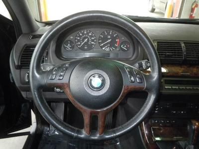 AWD SUV 4.4L Sun Roof Heated Leather Memory Seats Steering Wheel Radio Controls, image 10