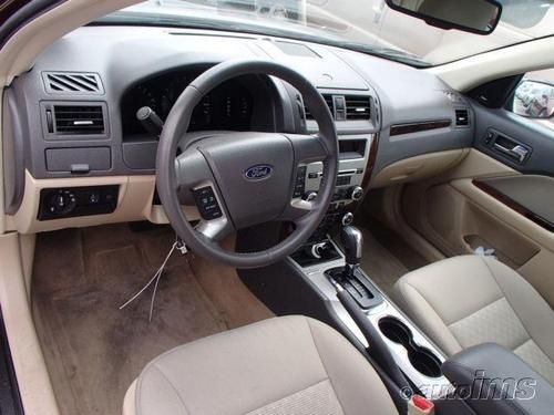 FORD FUSION 2012 - 4-Cylinder Gas - Cloth Interior -moon roof - 31K miles, image 11