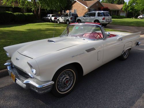 1957 ford thunderbird hardtop convertible 3 speed manual v8 runs great see video