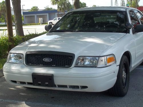 2009 ford crown victoria police interceptor sedan low miles!! led's!! strobes!!