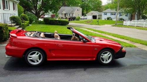 1995 ford mustang gt convertible - 5.0l auto - only 46,000 miles! - no reserve!