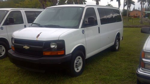 2007 chevy express 3500 passenger van