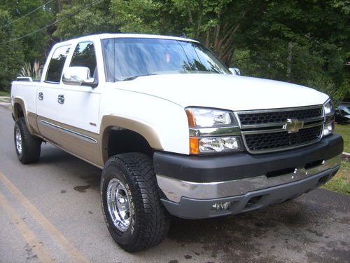 2006 chevy silverado 2500hd duramax allison 4x4 leahter short bed fully loaded!!