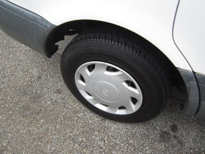 LE 3.0L Third Row Seat CD Front Wheel Drive Tires - Front All-Season ABS A/C, US $3,600.00, image 7