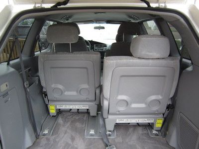 LE 3.0L Third Row Seat CD Front Wheel Drive Tires - Front All-Season ABS A/C, US $3,600.00, image 10