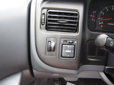 LE 3.0L Third Row Seat CD Front Wheel Drive Tires - Front All-Season ABS A/C, US $3,600.00, image 22