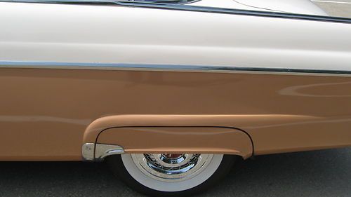 1955 Ford Fairlane Base 4.4L, image 4