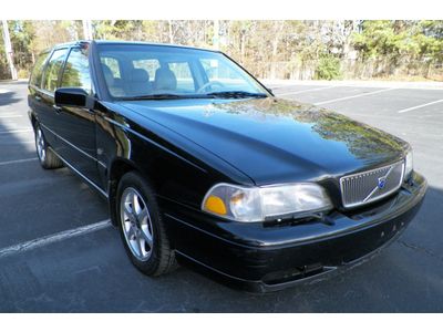 Volvo v70 se leather seats wood trim sunroof heated seats home link no reserve