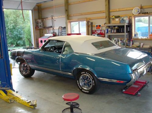 Oldsmobile cutlass supreme 4 speed convertible