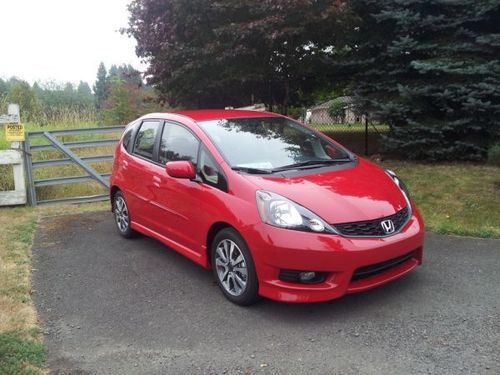 2012 honda fit sport hatchback 4-door 1.5l