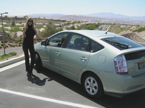 2009 toyota prius 4 door hatchback four door liftback made in japan light green