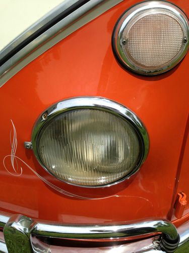 1965 VW Deluxe Sunroof Bus, image 16