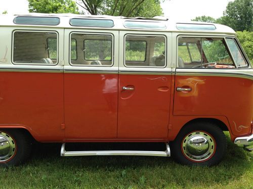 1965 VW Deluxe Sunroof Bus, image 20