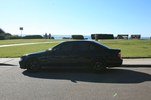 2003 bmw m5 base sedan 4-door 5.0l, black on black, 6-speed