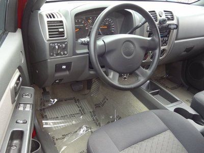 4x4 Extended cab, Low Miles, 4WD, CLEAN AUTOCHECK HISTORY, CD stereo, 04 3.5L I5, image 2