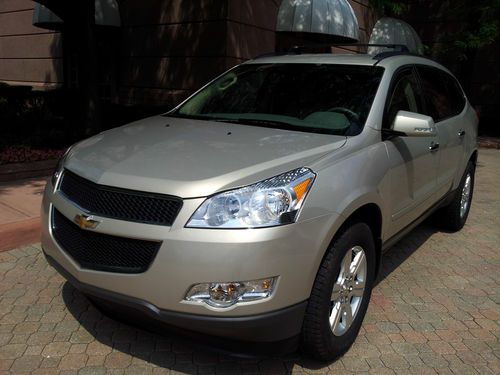 2012 chevrolet traverse lt sport utility 4-door 3.6l