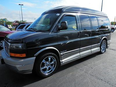 2004 gmc savanna hi-top conversion van awd *explorer limited se 38100 miles*