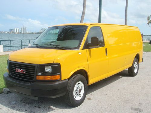 2010 gmc savana 1500 base standard cargo van 4-door 5.3l