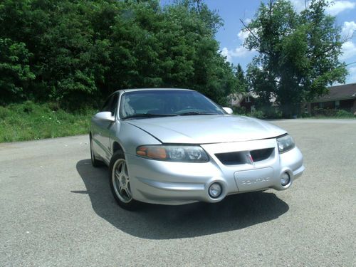 2000 pontiac bonneville sle cd leather after market wheels  low reserve