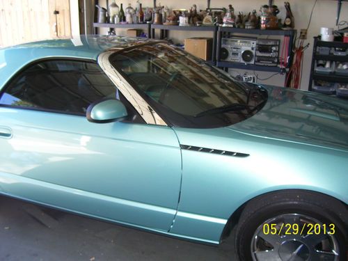 2002 ford thunderbird base convertible 2-door 3.9l