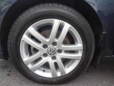 TDI Diesel 2.0L CD Turbocharged Traction Control Leather Extra Clean Car, US $18,500.00, image 21
