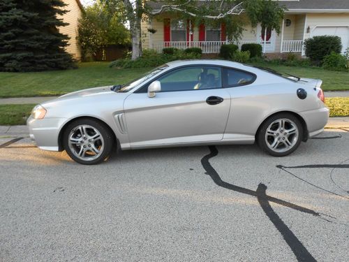 2003 hyundai tiburon gt coupe 2-door 2.7l