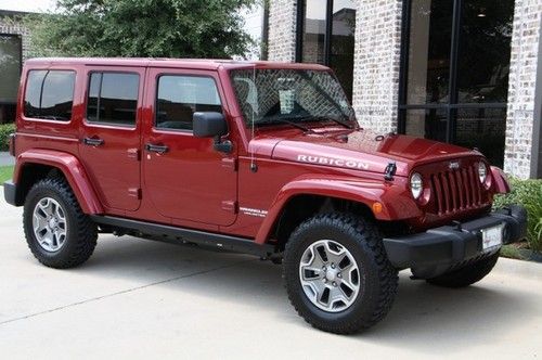 Navigation,3-piece hard top,black/dk saddle leather,body color fender flares!