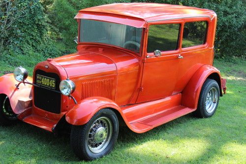 1929 ford 2 door sedan